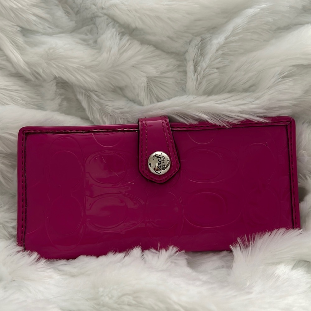Beautiful pink Coach wallet